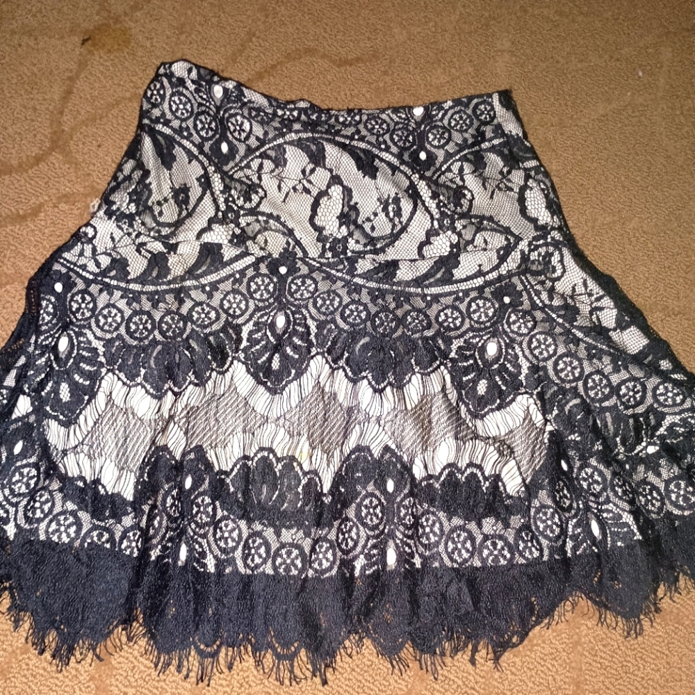 BB DAKOTA STEVE MADDEN LADIES WOMENS 2 BLACK LACE MINI SKIRT LUXURY FALL $88